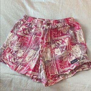 PATAGONIA SIZE S BAGGIE SHORTS